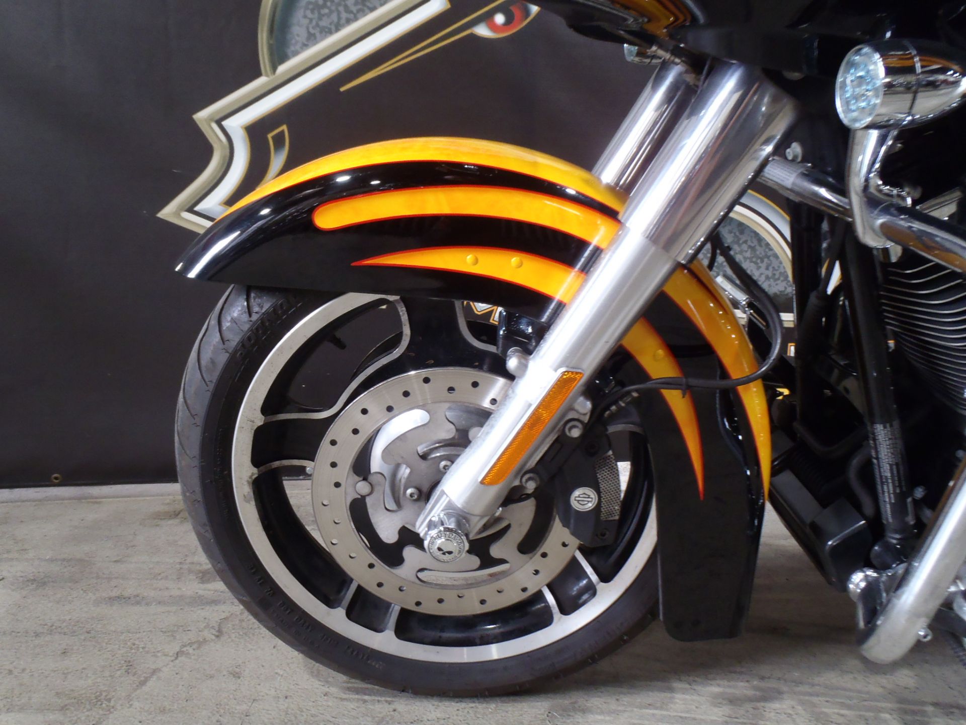 2011 Harley-Davidson Road Glide® Custom in South Saint Paul, Minnesota - Photo 10