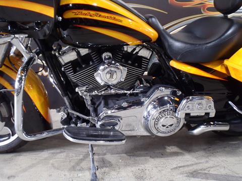 2011 Harley-Davidson Road Glide® Custom in South Saint Paul, Minnesota - Photo 11