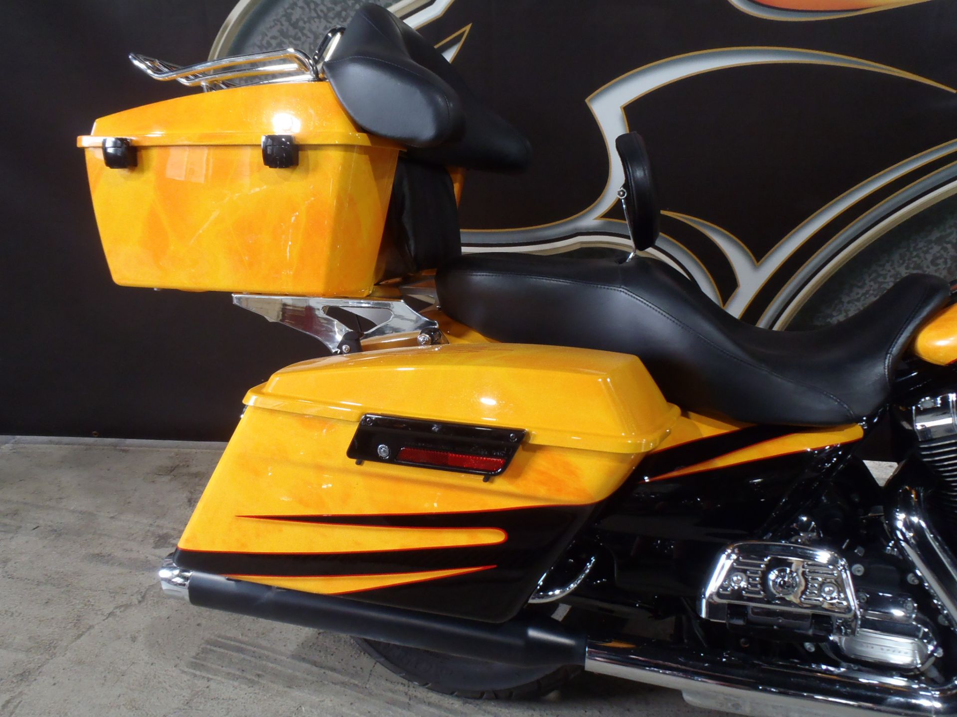 2011 Harley-Davidson Road Glide® Custom in South Saint Paul, Minnesota - Photo 6