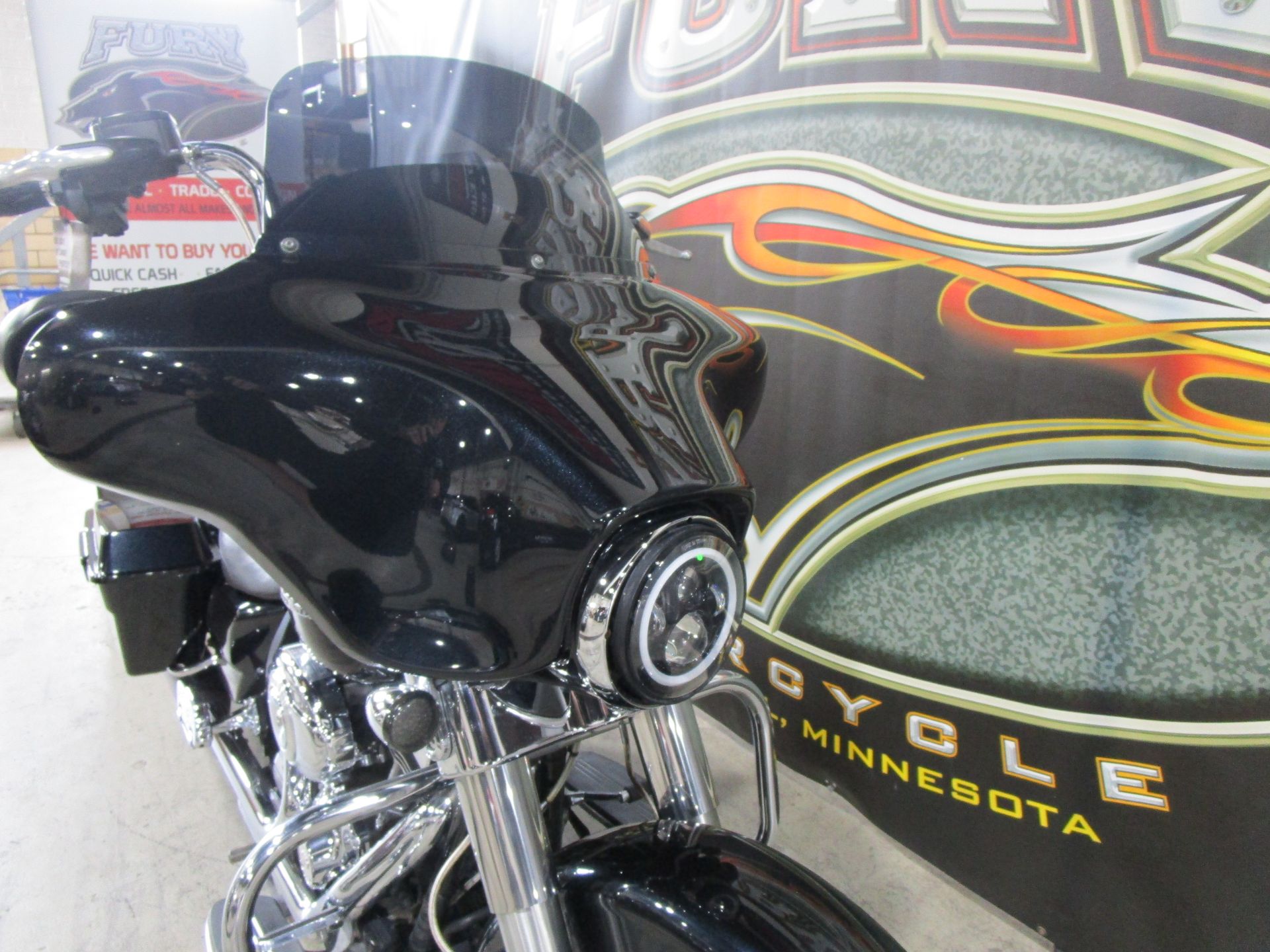 2013 Harley-Davidson Street Glide® in South Saint Paul, Minnesota - Photo 3