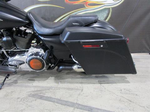 2013 Harley-Davidson Street Glide® in South Saint Paul, Minnesota - Photo 15
