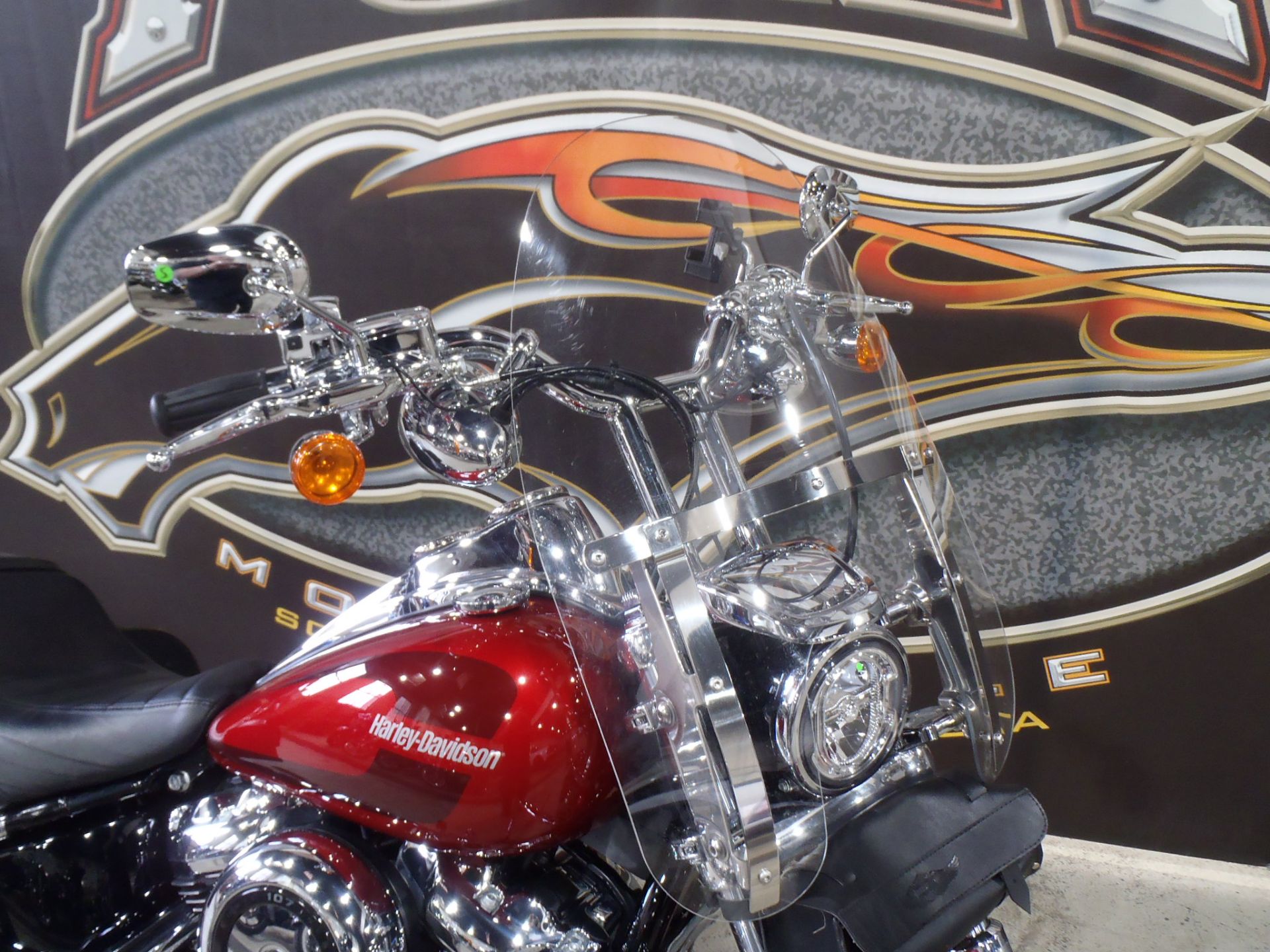 2018 Harley-Davidson Low Rider® 107 in South Saint Paul, Minnesota - Photo 7