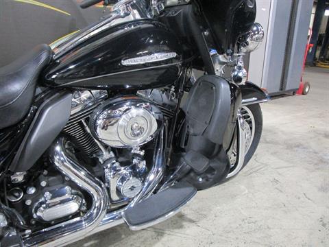 2012 Harley-Davidson Electra Glide® Ultra Limited in South Saint Paul, Minnesota - Photo 6