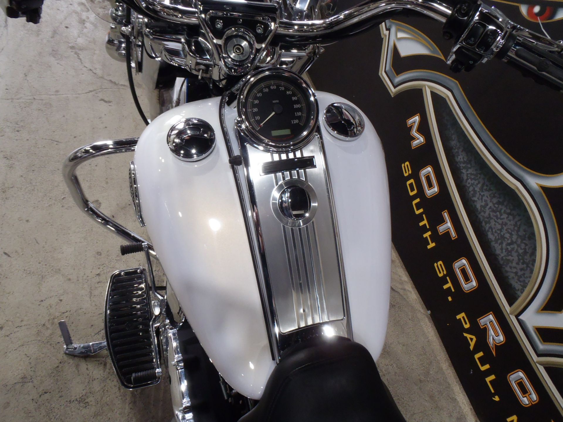 2008 Harley-Davidson Road King® Classic in South Saint Paul, Minnesota - Photo 17