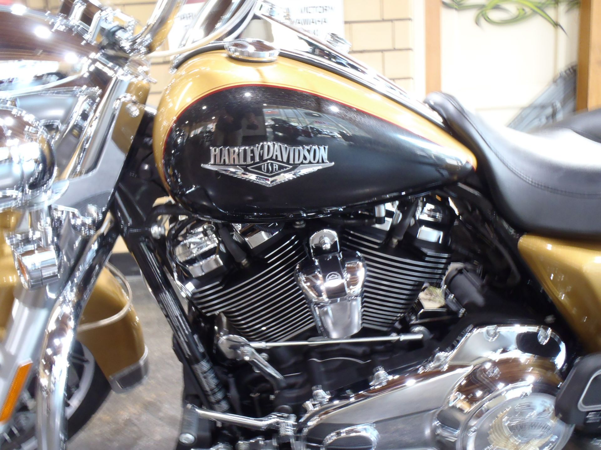 2017 Harley-Davidson Road King® in South Saint Paul, Minnesota - Photo 14