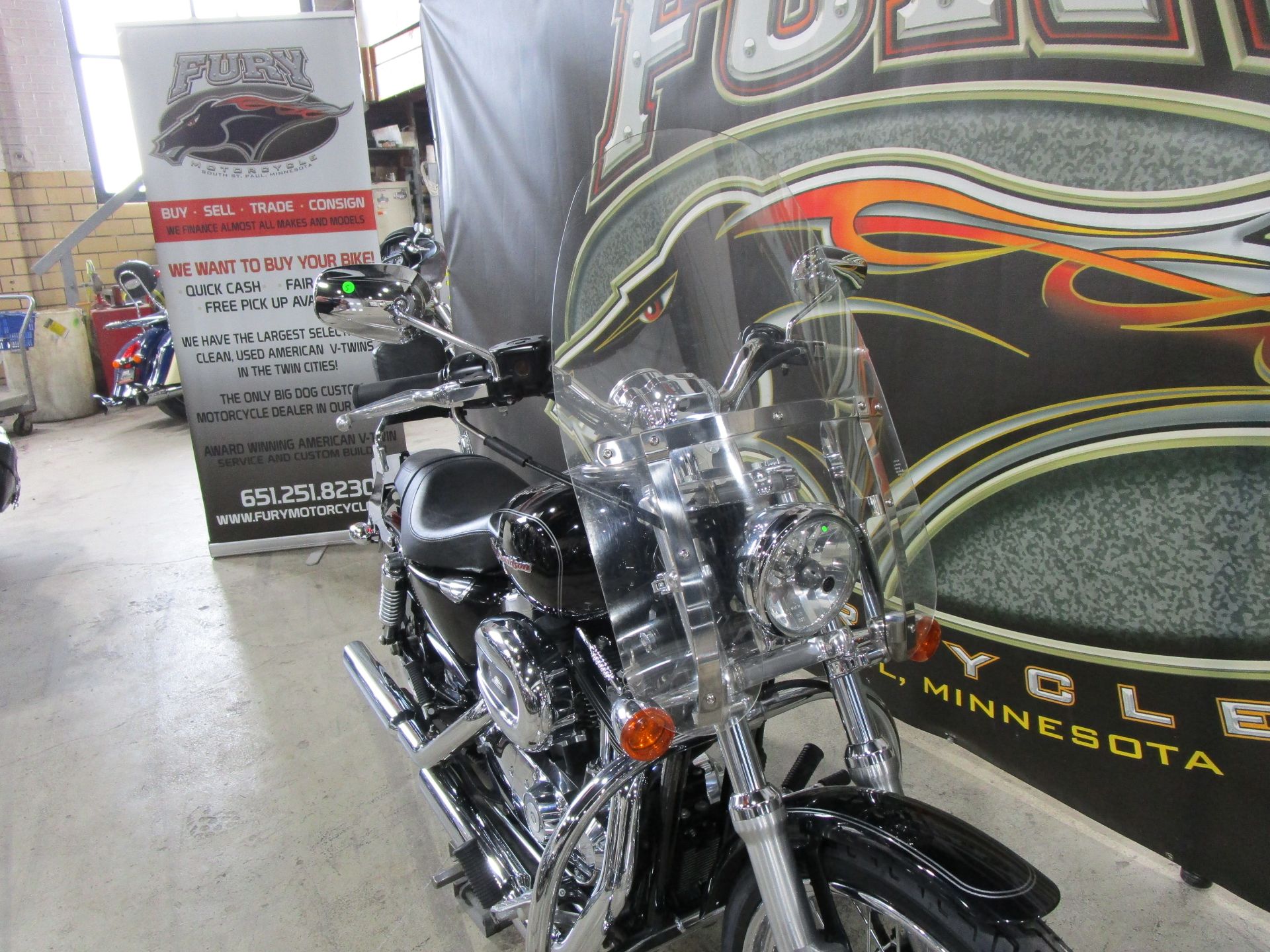 2006 Harley-Davidson Sportster® 1200 Custom in South Saint Paul, Minnesota - Photo 3