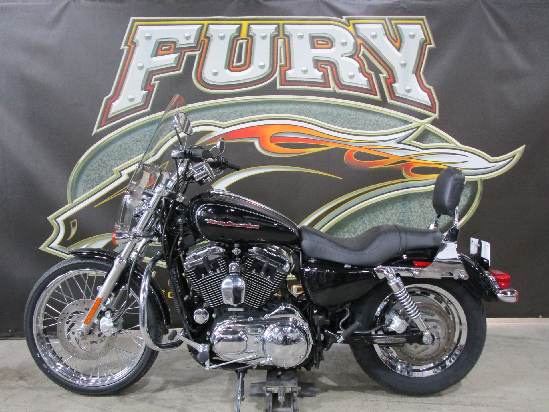 2006 Harley-Davidson Sportster® 1200 Custom in South Saint Paul, Minnesota - Photo 12