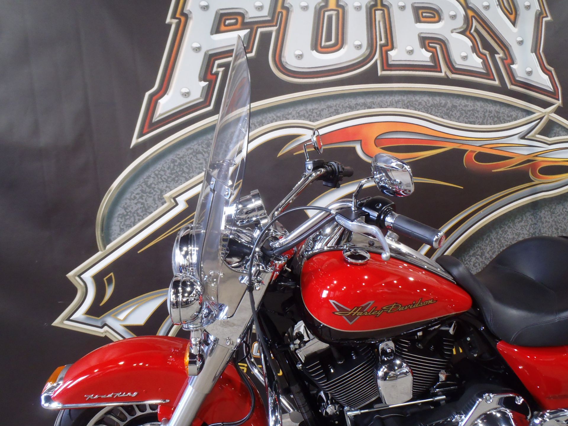 2010 Harley-Davidson Road King® in South Saint Paul, Minnesota - Photo 15
