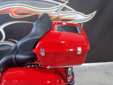 2010 Harley-Davidson Road King® in South Saint Paul, Minnesota - Photo 21