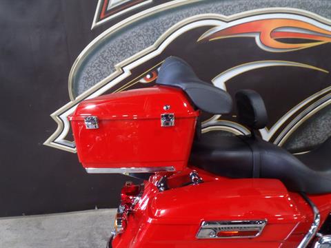 2010 Harley-Davidson Road King® in South Saint Paul, Minnesota - Photo 9