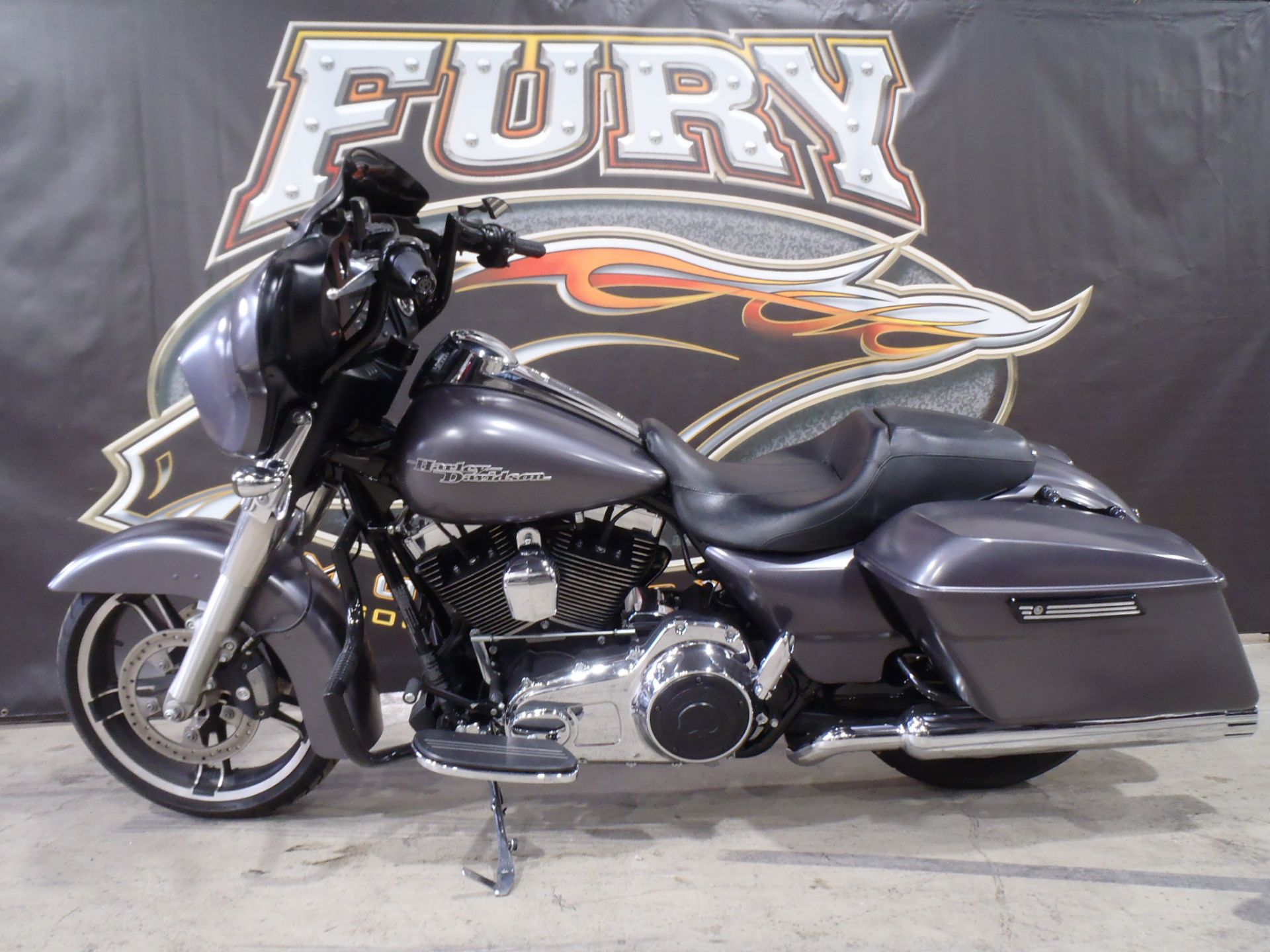 2015 Harley-Davidson Street Glide® in South Saint Paul, Minnesota - Photo 19