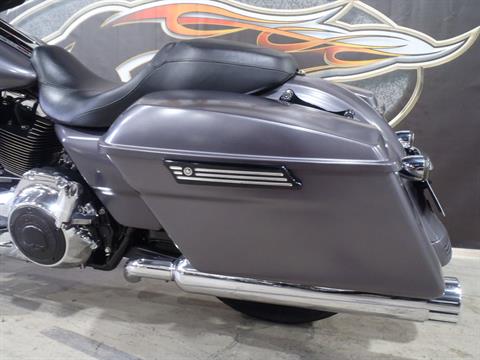 2015 Harley-Davidson Street Glide® in South Saint Paul, Minnesota - Photo 23