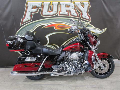 2011 Harley-Davidson CVO™ Ultra Classic® Electra Glide® in South Saint Paul, Minnesota - Photo 1
