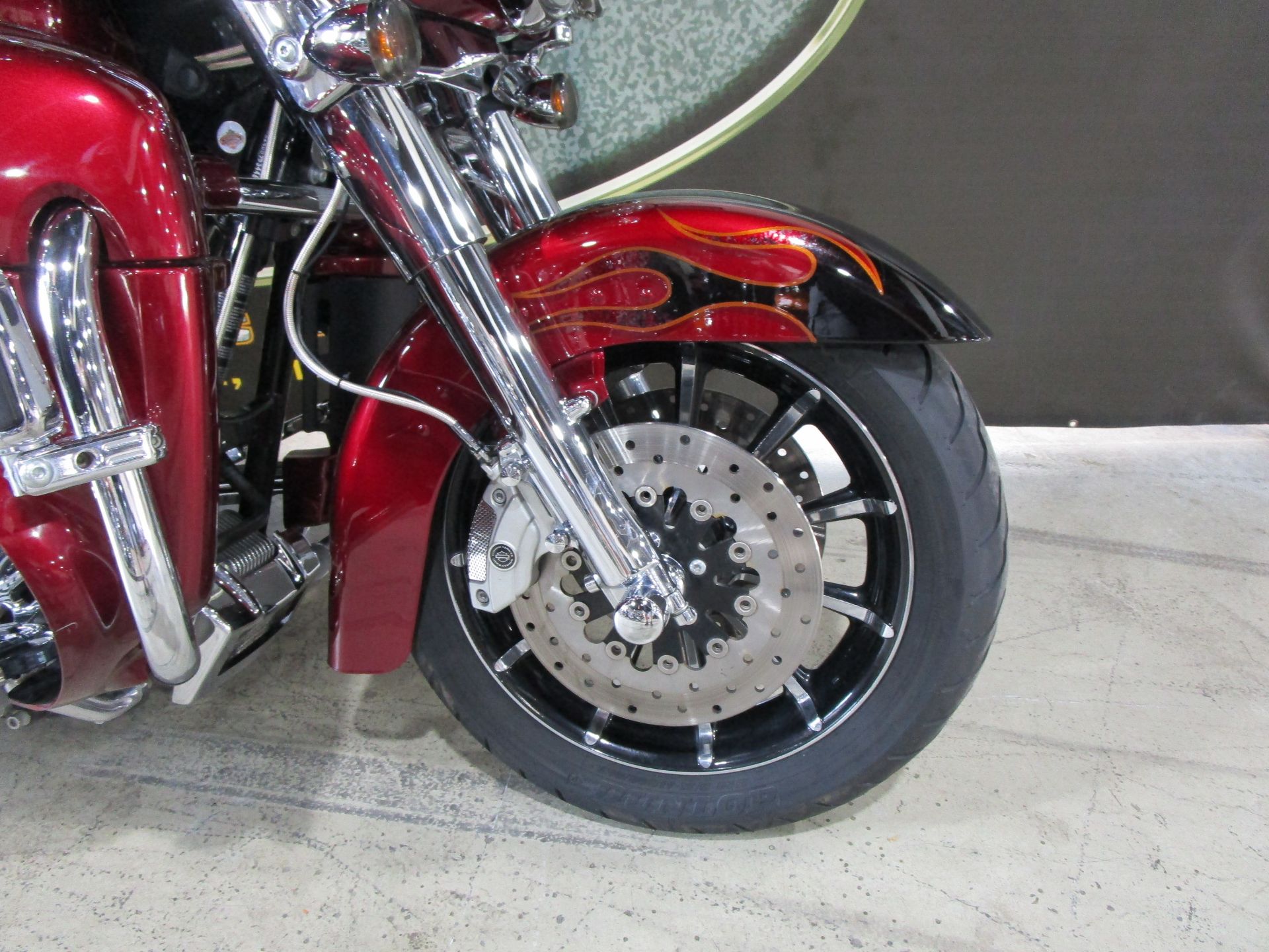 2011 Harley-Davidson CVO™ Ultra Classic® Electra Glide® in South Saint Paul, Minnesota - Photo 2