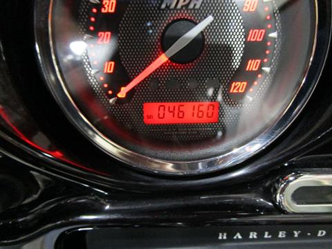 2011 Harley-Davidson CVO™ Ultra Classic® Electra Glide® in South Saint Paul, Minnesota - Photo 22