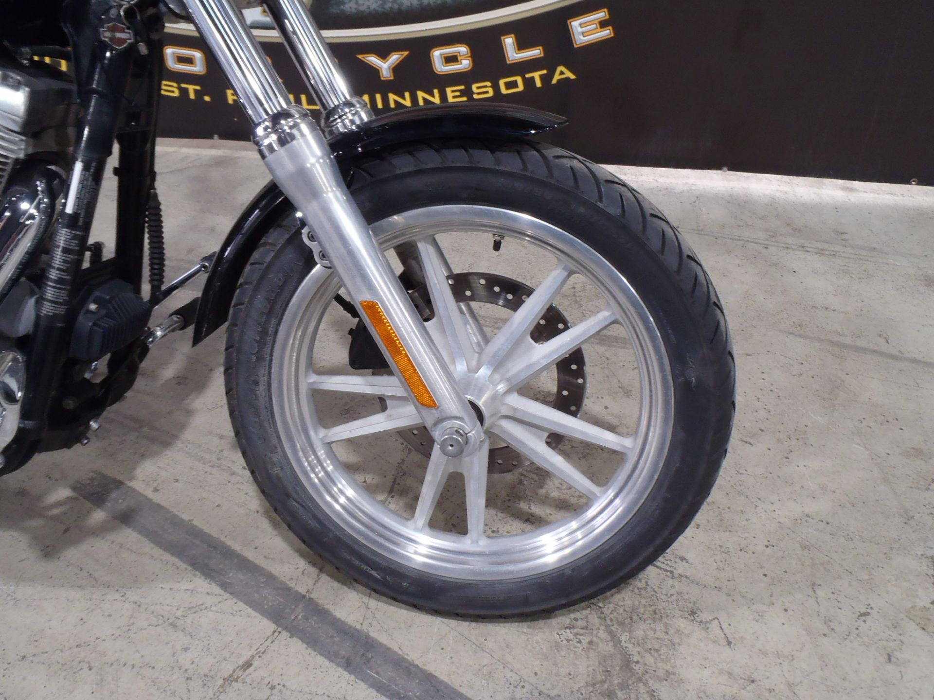 2007 Harley-Davidson Dyna® Super Glide® in South Saint Paul, Minnesota - Photo 2