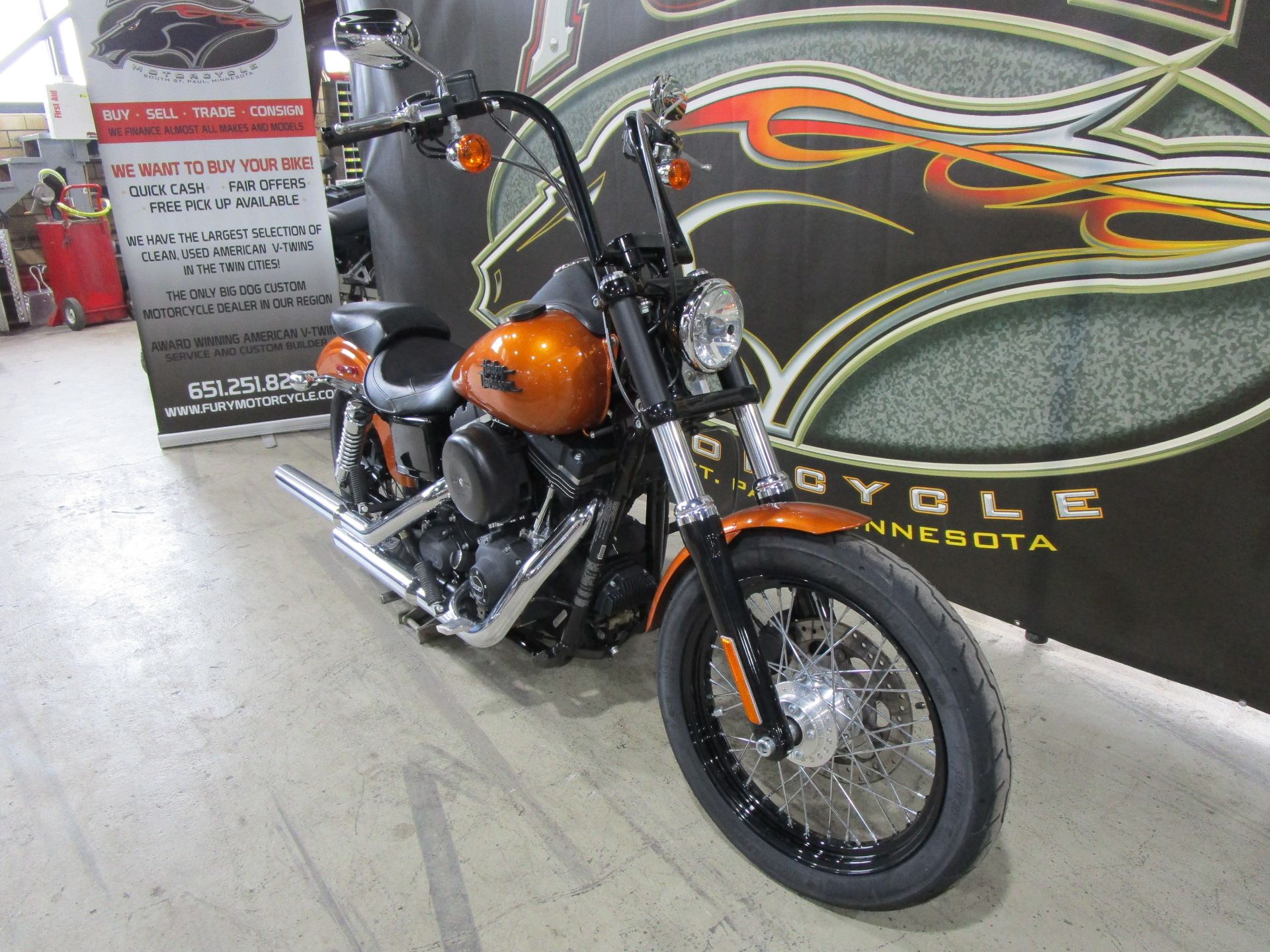 2015 Harley-Davidson Street Bob® in South Saint Paul, Minnesota - Photo 2