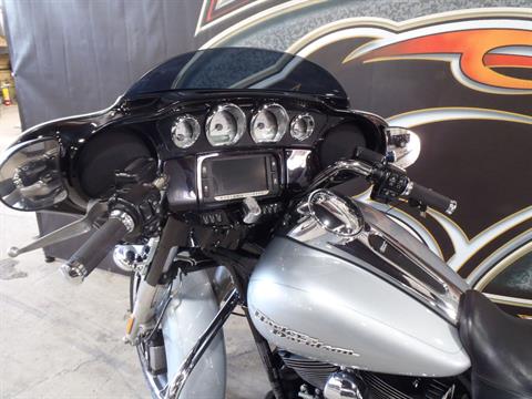 2015 Harley-Davidson Street Glide® Special in South Saint Paul, Minnesota - Photo 15