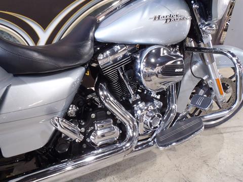 2015 Harley-Davidson Street Glide® Special in South Saint Paul, Minnesota - Photo 6