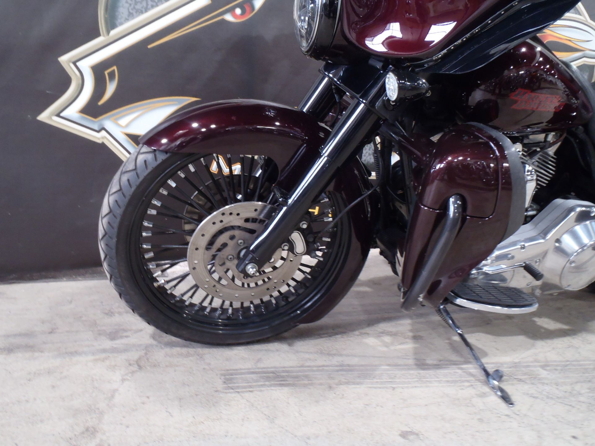 2005 Harley-Davidson FLHT/FLHTI Electra Glide® Standard in South Saint Paul, Minnesota - Photo 11