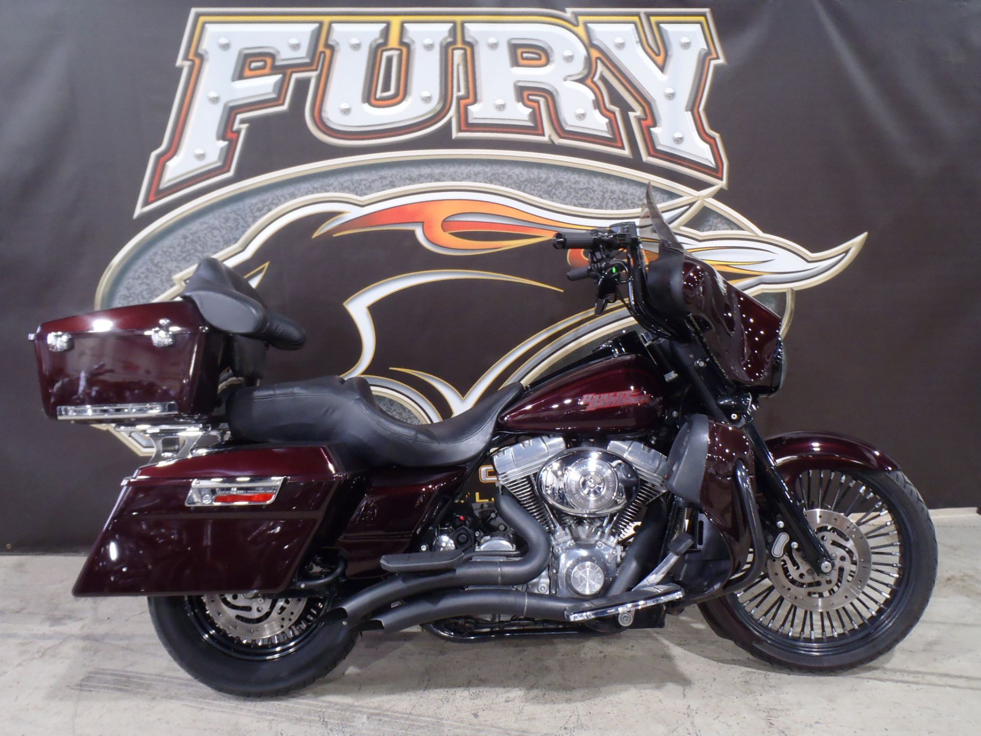 2005 Harley-Davidson FLHT/FLHTI Electra Glide® Standard in South Saint Paul, Minnesota - Photo 1