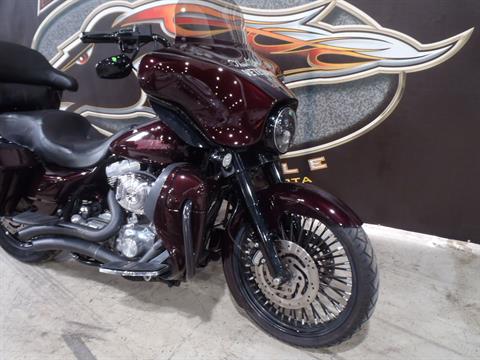 2005 Harley-Davidson FLHT/FLHTI Electra Glide® Standard in South Saint Paul, Minnesota - Photo 2