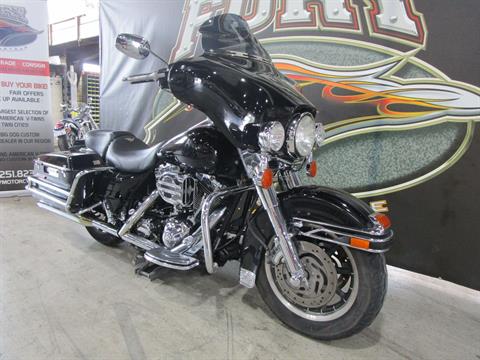 2002 Harley-Davidson FLHT Electra Glide® Standard in South Saint Paul, Minnesota - Photo 2