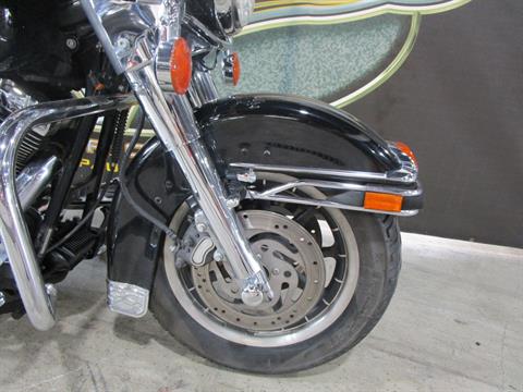 2002 Harley-Davidson FLHT Electra Glide® Standard in South Saint Paul, Minnesota - Photo 4
