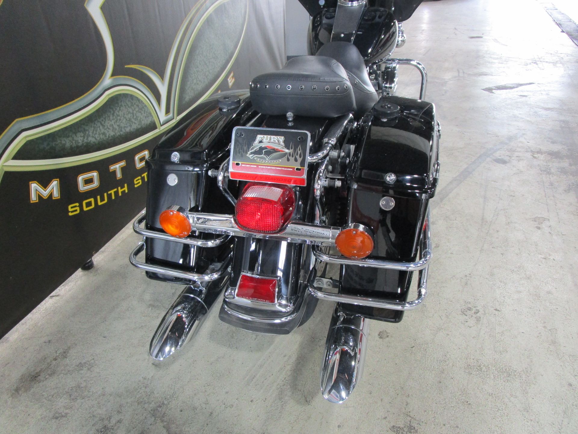 2002 Harley-Davidson FLHT Electra Glide® Standard in South Saint Paul, Minnesota - Photo 8