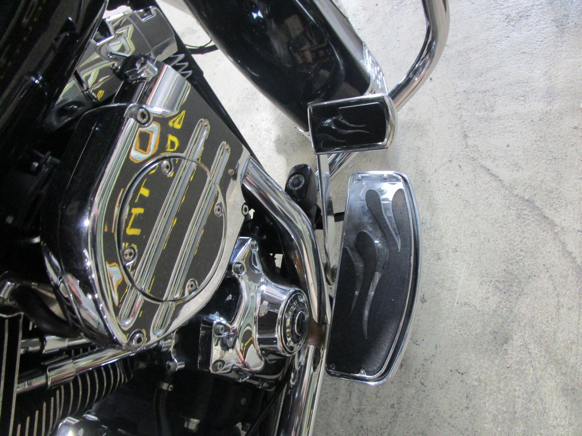 2002 Harley-Davidson FLHT Electra Glide® Standard in South Saint Paul, Minnesota - Photo 23