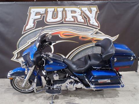 2004 Harley-Davidson FLHTC/FLHTCI Electra Glide® Classic in South Saint Paul, Minnesota - Photo 10