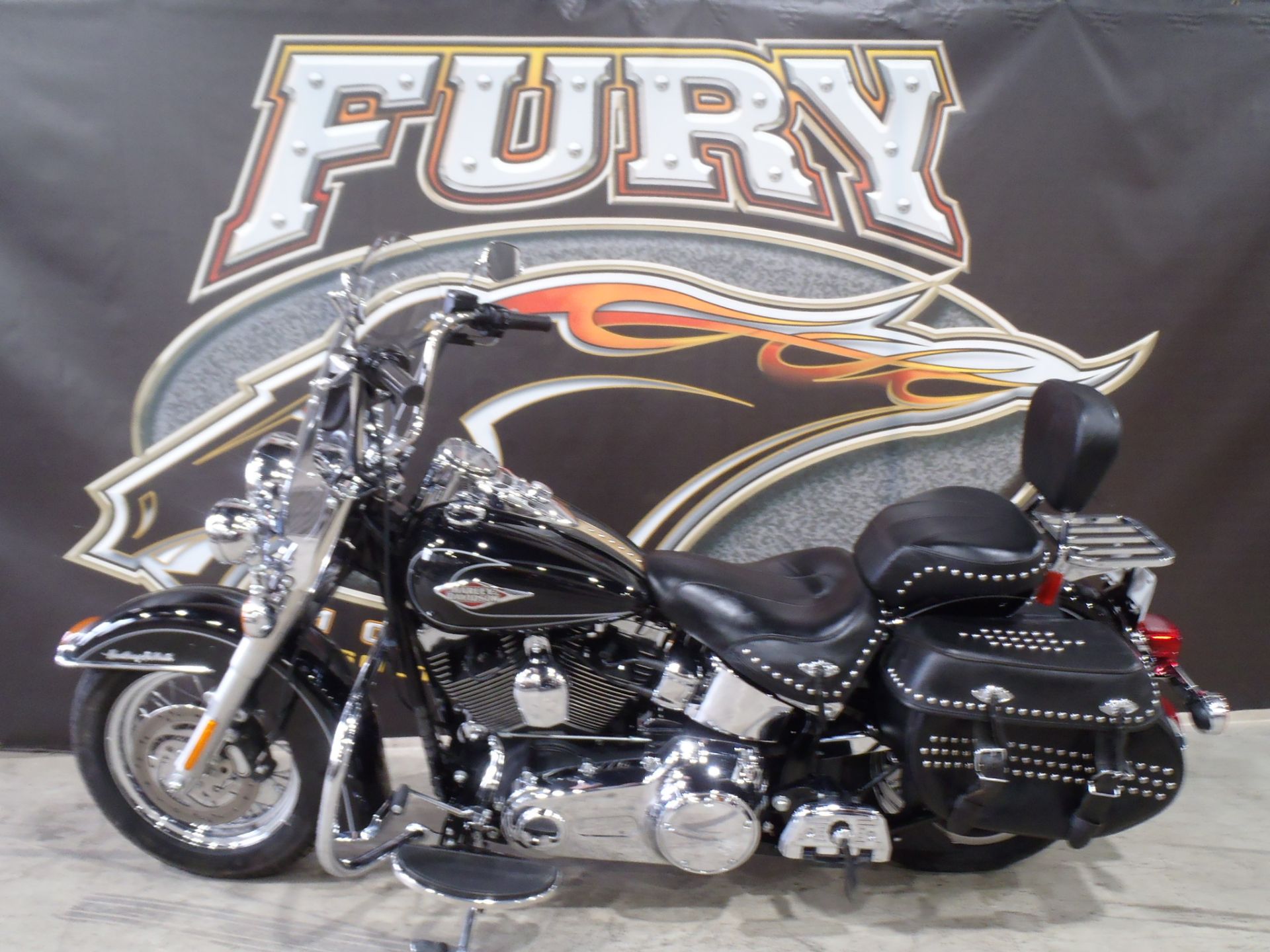 2010 Harley-Davidson Heritage Softail® Classic in South Saint Paul, Minnesota - Photo 10