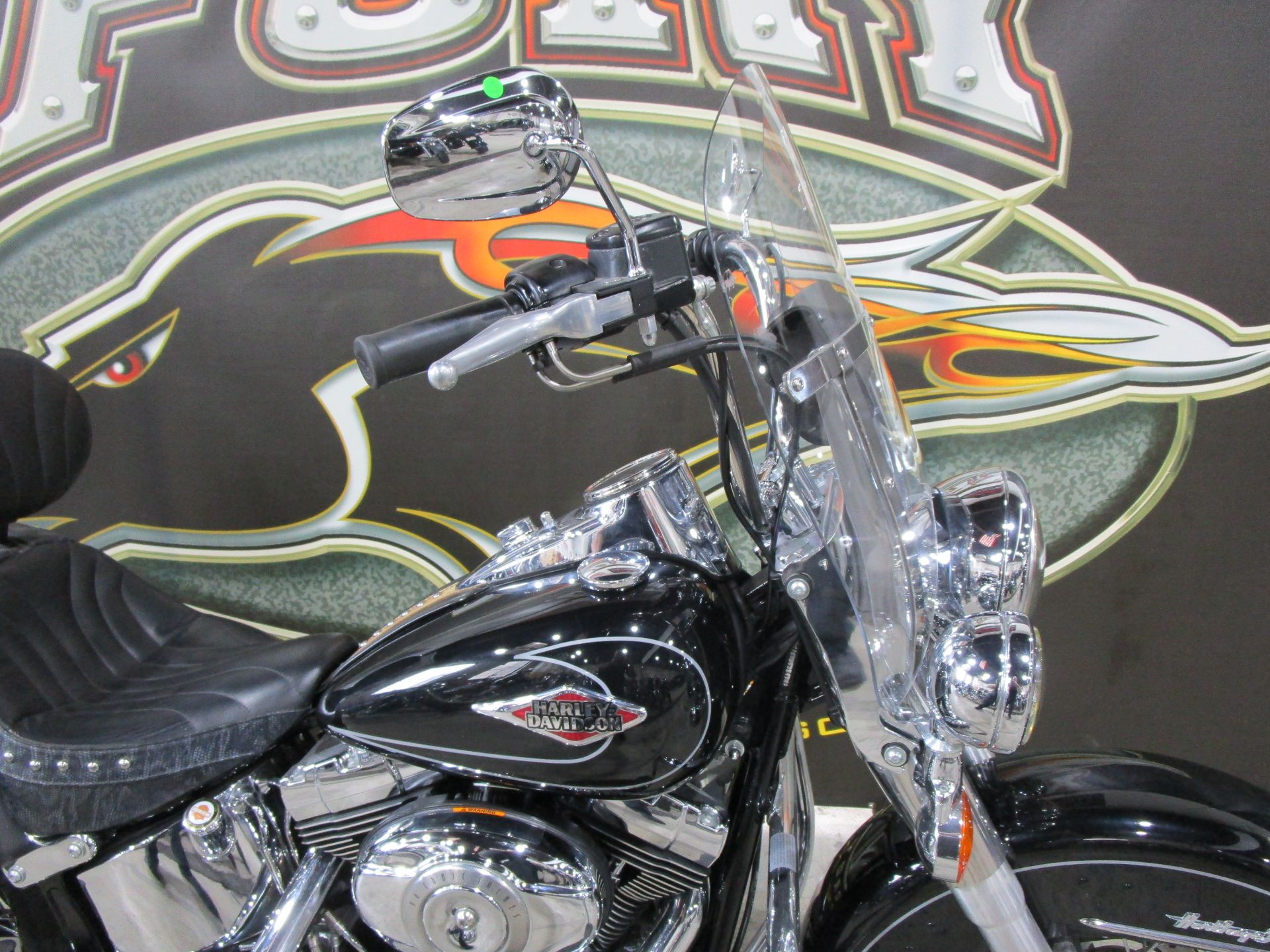 2010 Harley-Davidson Heritage Softail® Classic in South Saint Paul, Minnesota - Photo 6