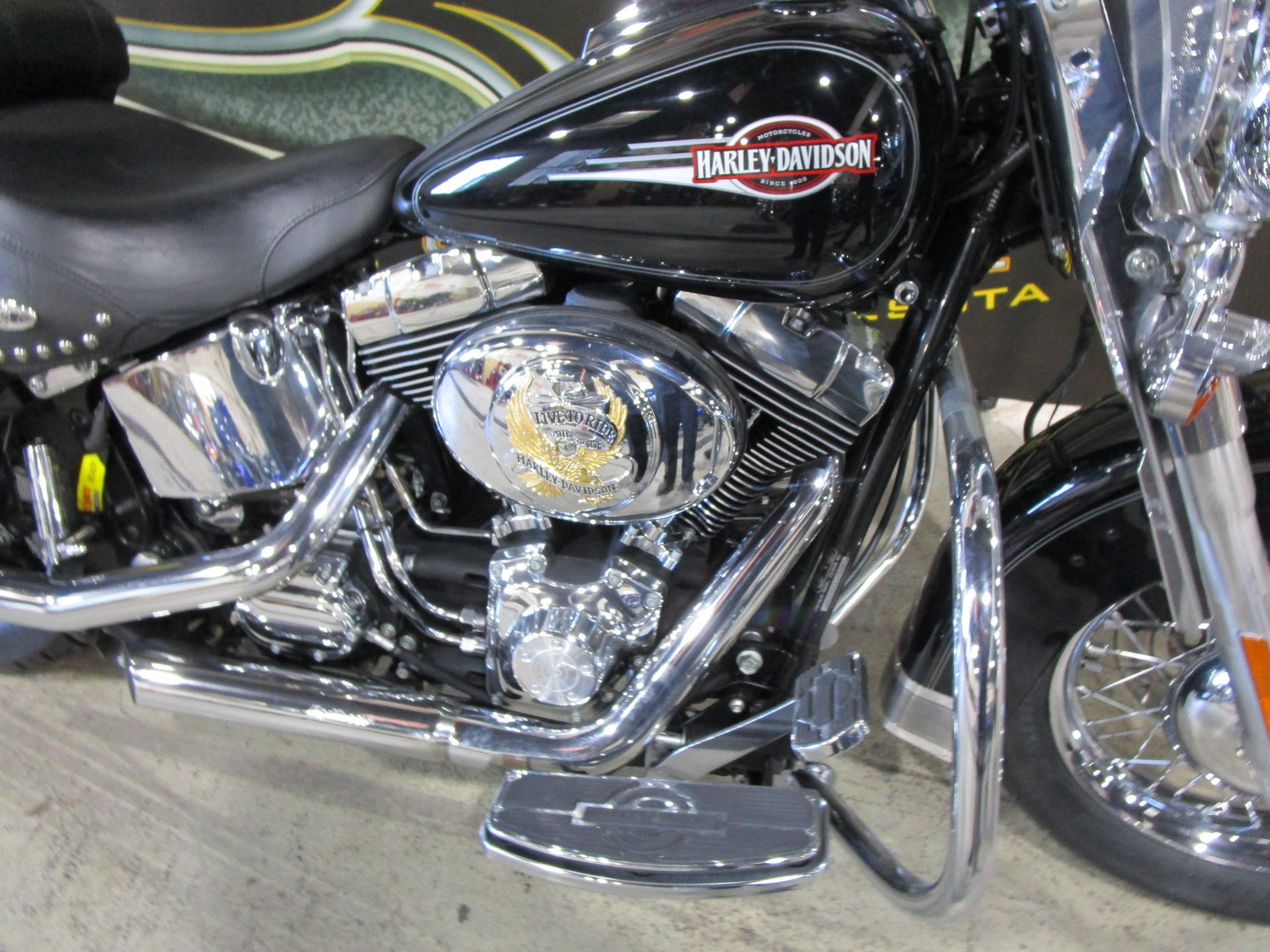 2005 Harley-Davidson FLSTC/FLSTCI Heritage Softail® Classic in South Saint Paul, Minnesota - Photo 5