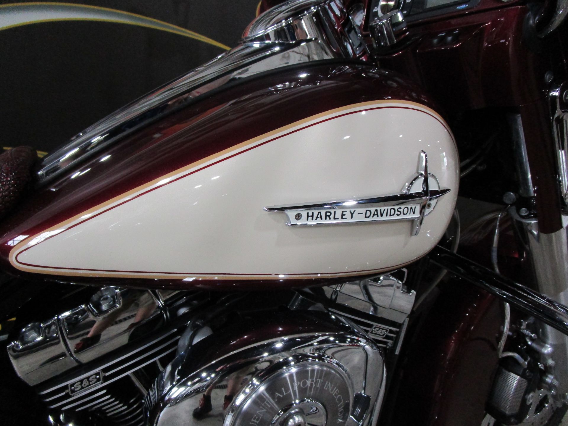 2010 Harley-Davidson Street Glide® in South Saint Paul, Minnesota - Photo 26