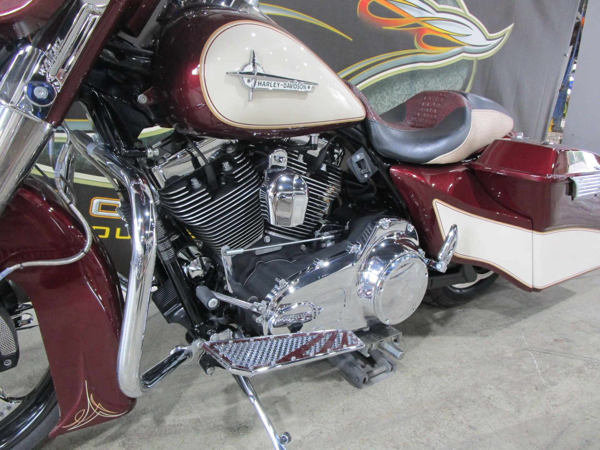 2010 Harley-Davidson Street Glide® in South Saint Paul, Minnesota - Photo 37