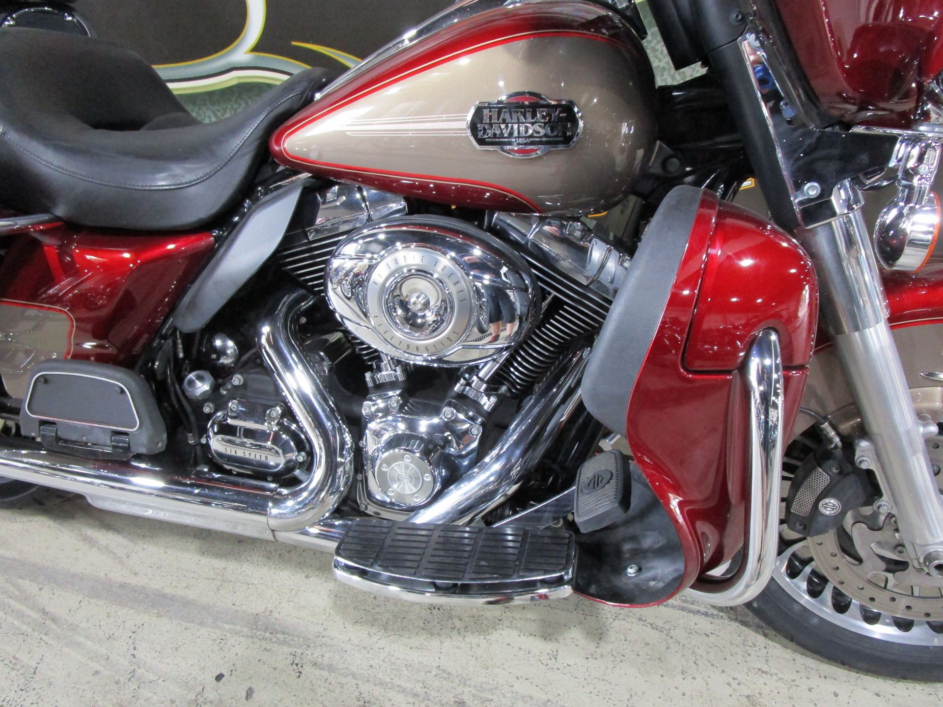 2009 Harley-Davidson Ultra Classic® Electra Glide® in South Saint Paul, Minnesota - Photo 4