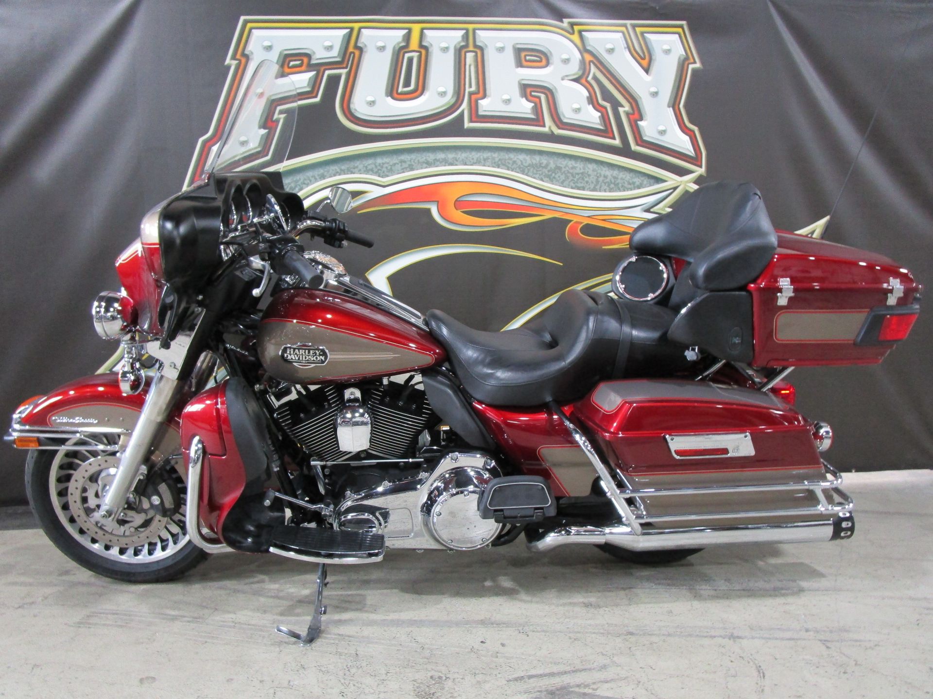 2009 Harley-Davidson Ultra Classic® Electra Glide® in South Saint Paul, Minnesota - Photo 14