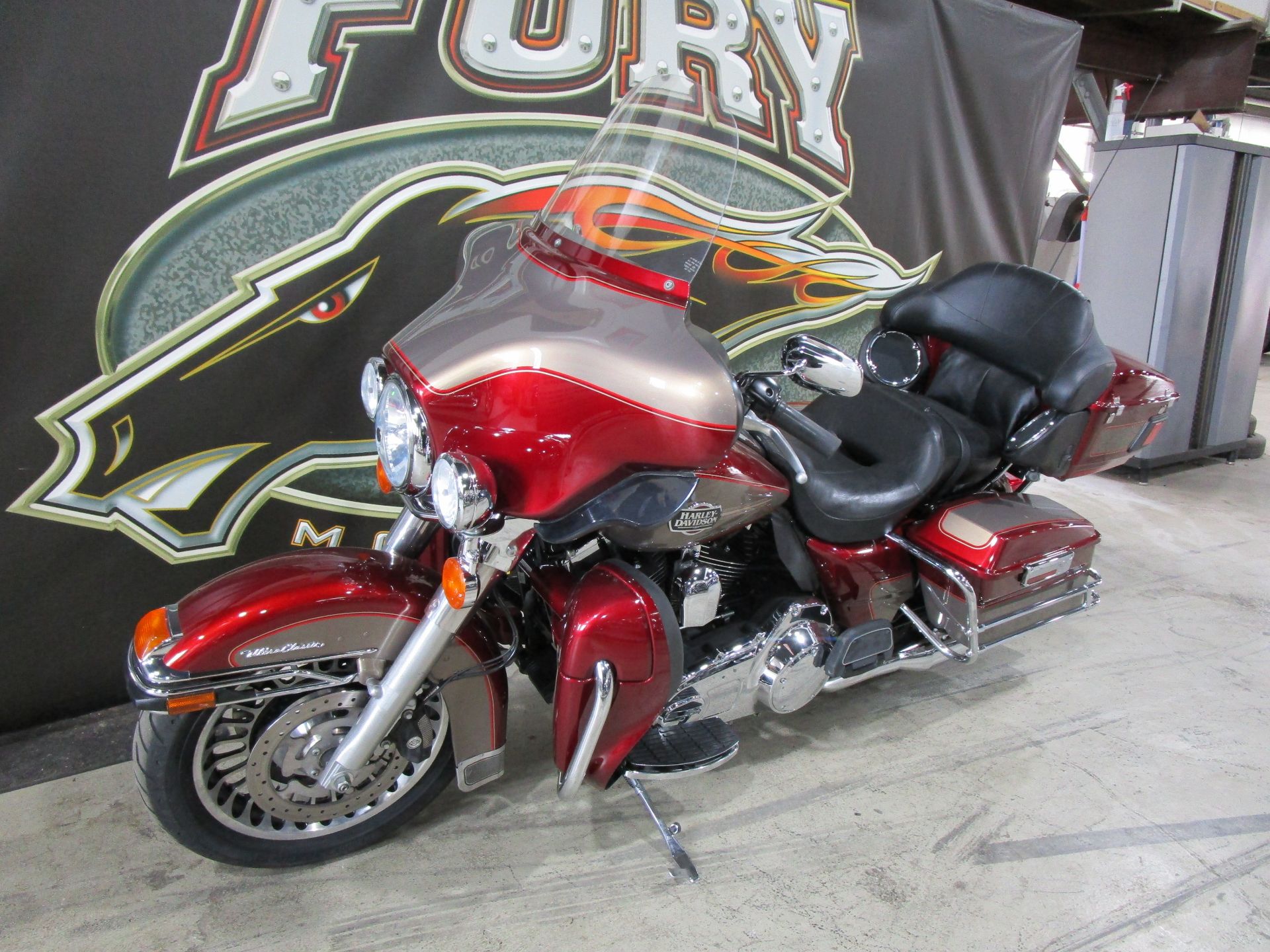 2009 Harley-Davidson Ultra Classic® Electra Glide® in South Saint Paul, Minnesota - Photo 16