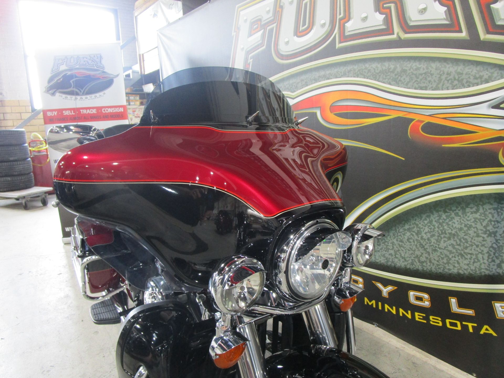 2005 Harley-Davidson FLHTCUI Ultra Classic® Electra Glide® in South Saint Paul, Minnesota - Photo 3