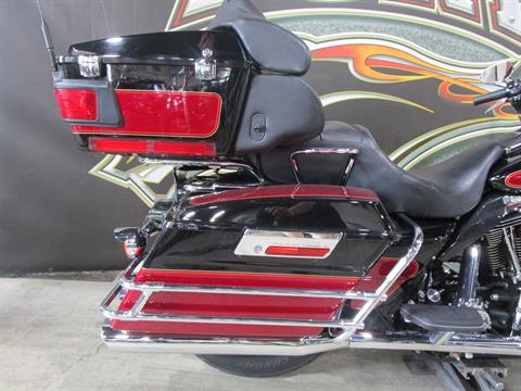 2005 Harley-Davidson FLHTCUI Ultra Classic® Electra Glide® in South Saint Paul, Minnesota - Photo 9