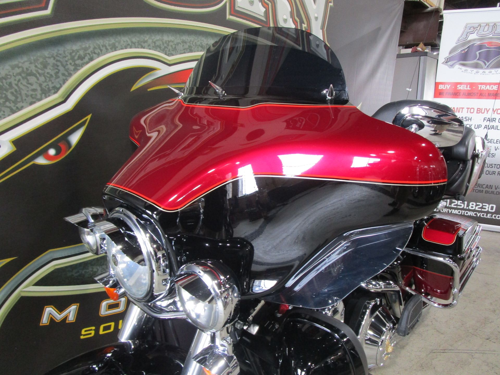 2005 Harley-Davidson FLHTCUI Ultra Classic® Electra Glide® in South Saint Paul, Minnesota - Photo 14