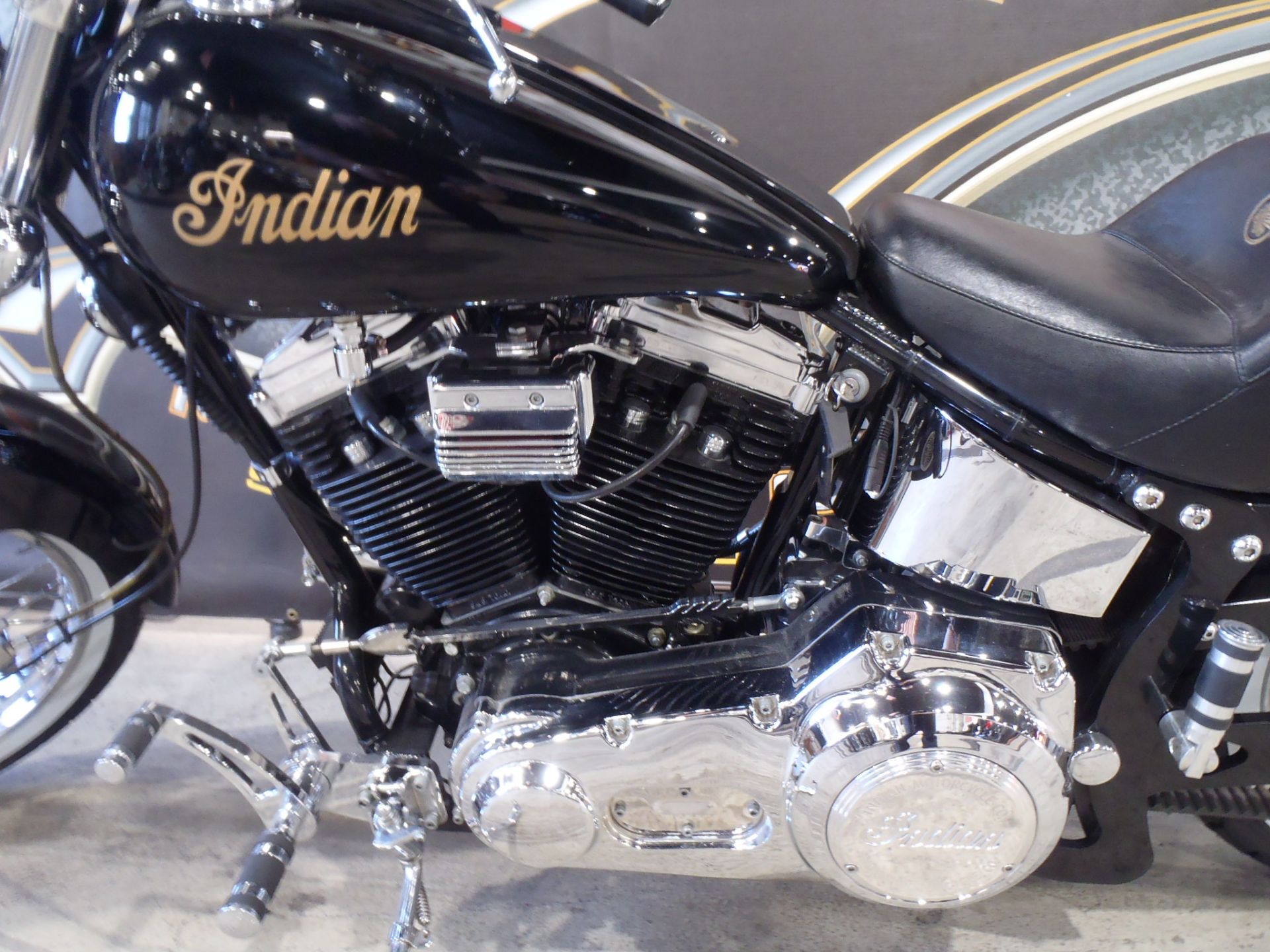 2001 Indian SCOUT in South Saint Paul, Minnesota - Photo 18