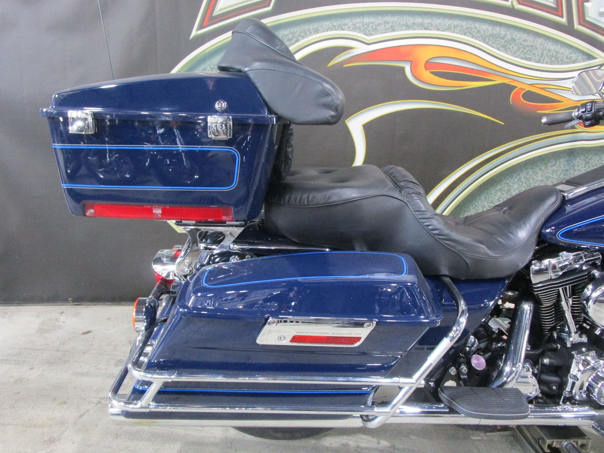 2002 Harley-Davidson FLHT Electra Glide® Standard in South Saint Paul, Minnesota - Photo 12