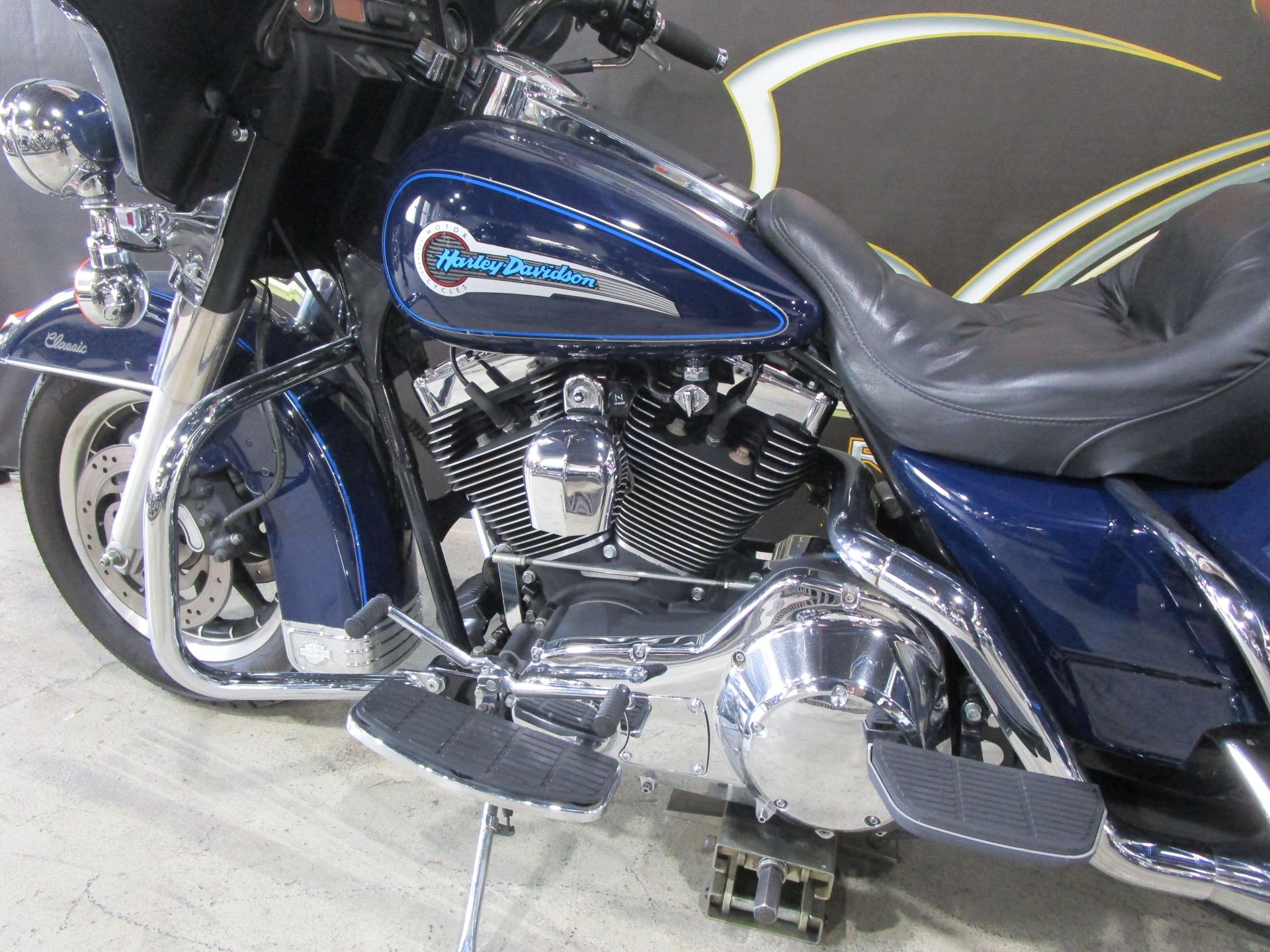 2002 Harley-Davidson FLHT Electra Glide® Standard in South Saint Paul, Minnesota - Photo 21