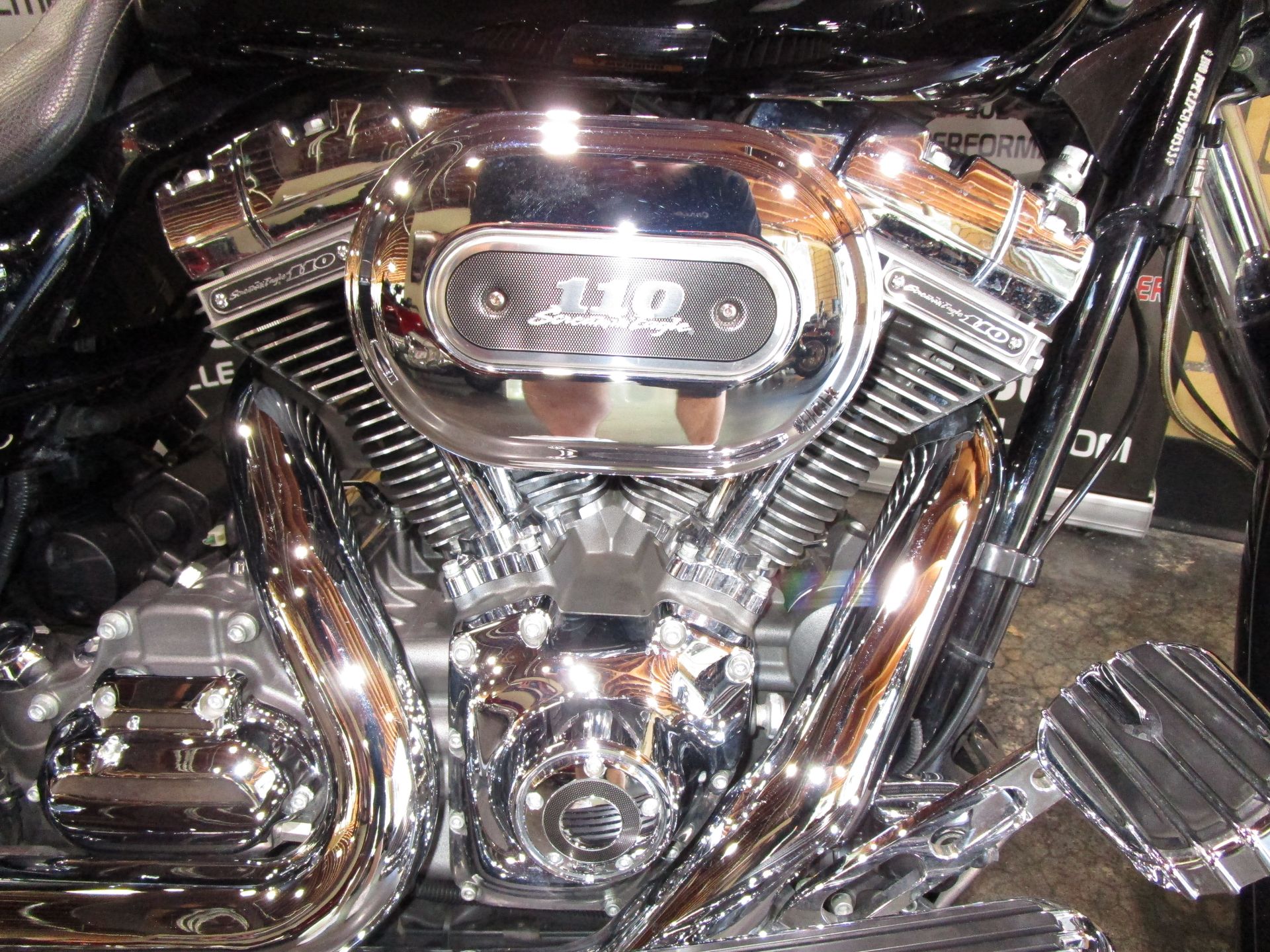 2012 Harley-Davidson CVO™ Street Glide® in South Saint Paul, Minnesota - Photo 11