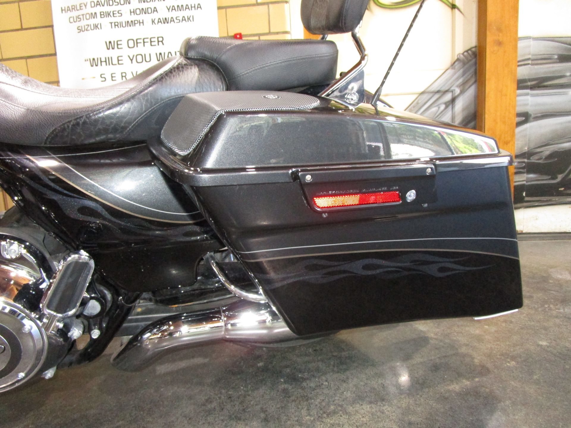 2012 Harley-Davidson CVO™ Street Glide® in South Saint Paul, Minnesota - Photo 24