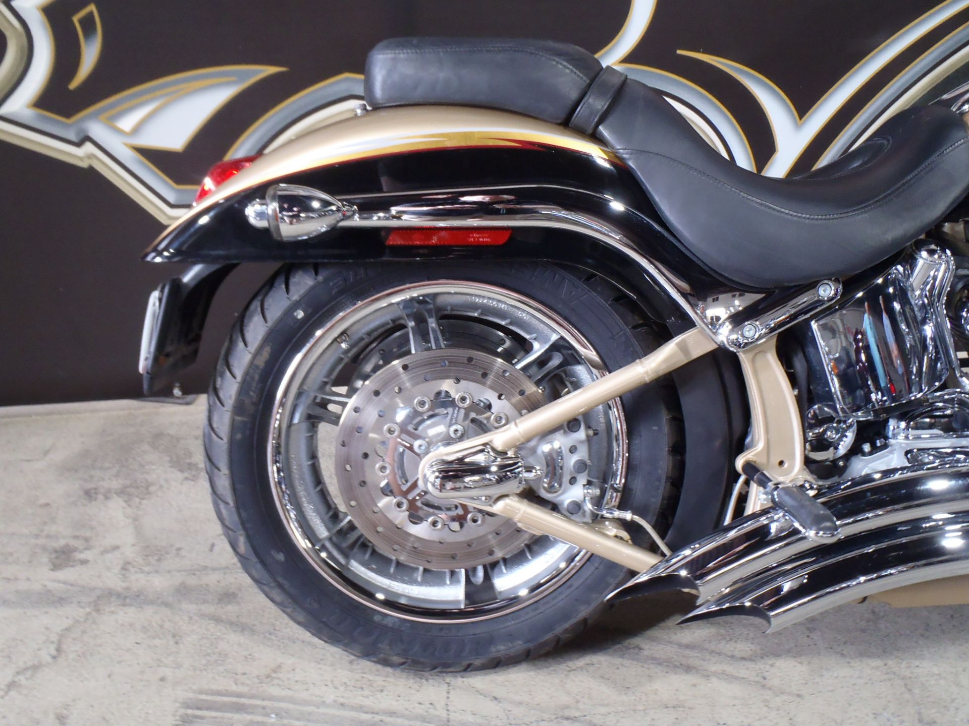 2003 Harley-Davidson Screamin' Eagle® Deuce™ in South Saint Paul, Minnesota - Photo 6