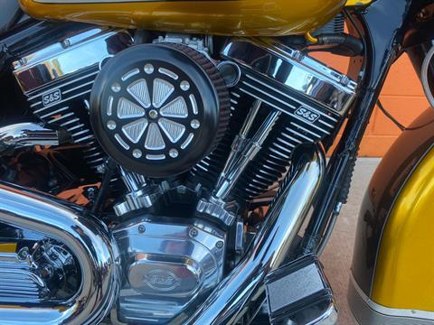 2000 Harley-Davidson FLHTCUI Ultra Classic® Electra Glide® in Fredericksburg, Virginia - Photo 9