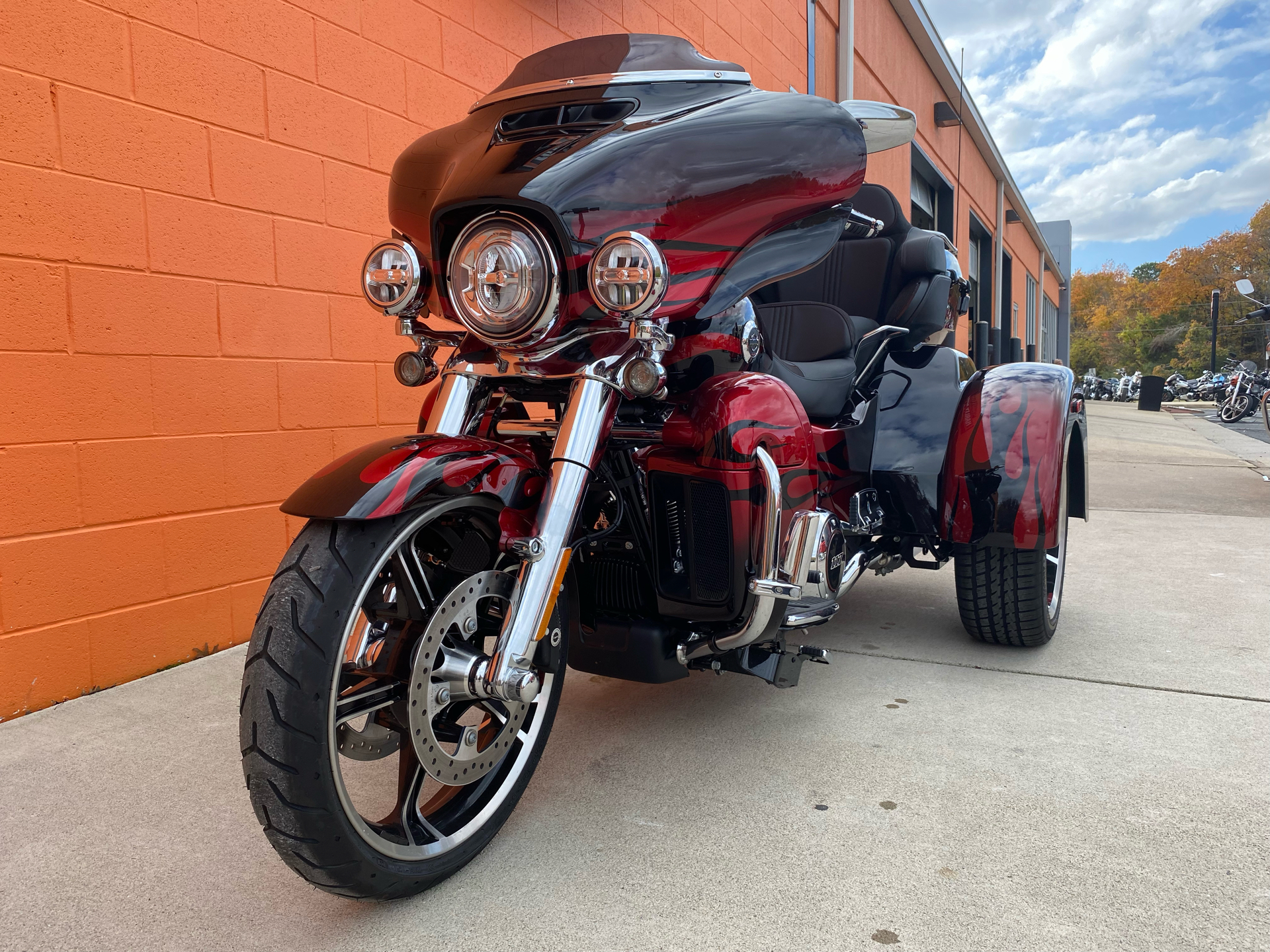 2022 Harley-Davidson CVO™ Tri Glide® in Fredericksburg, Virginia - Photo 4
